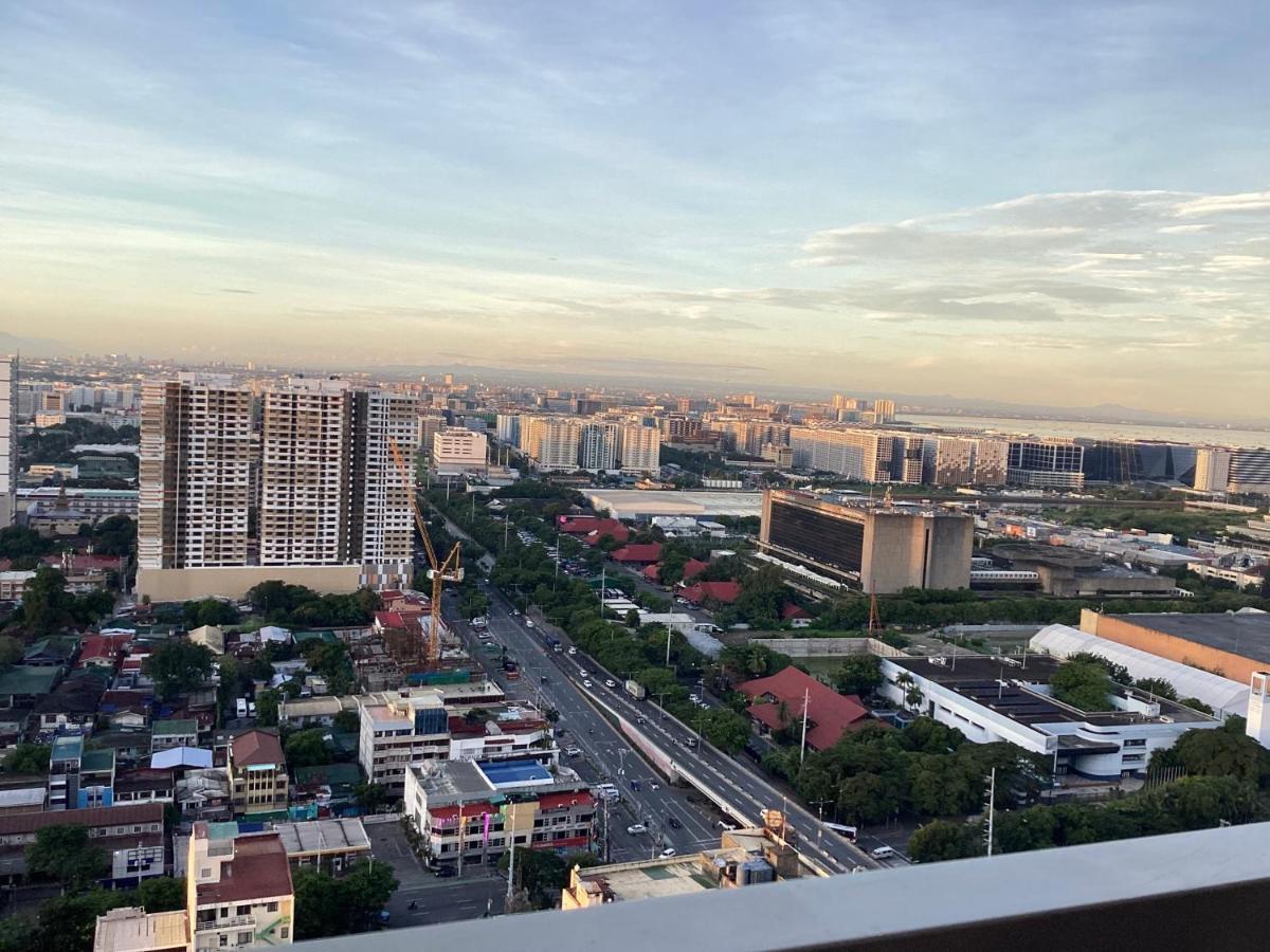 Coast Stay By J 40Th Floor Penthouse Manila Dış mekan fotoğraf